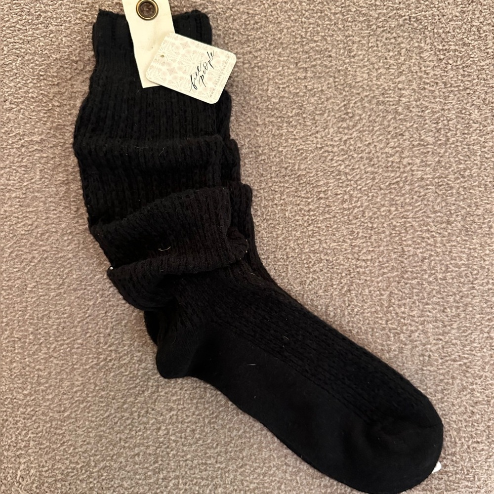NWT Free People Knit Scrunchie Boot Socks in Black